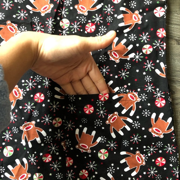 Scrub Top, Small - Picture 2 of 4